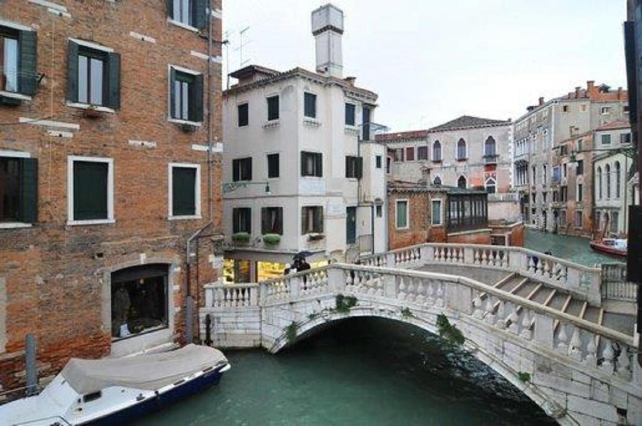 Ca' Dei Nomboli Canal View Venedig Exterior foto